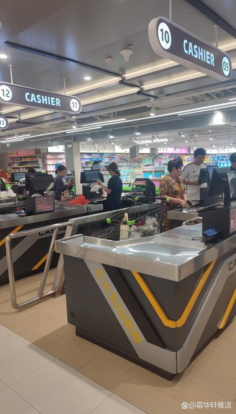 超市购物新体验：便捷与健康并重